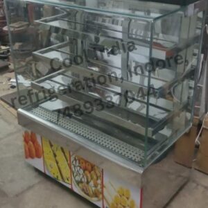 It is an SS Display counter used in bakeries, cafes, hotels, restaurants and sweet shops to display cakes, pastries and sweet